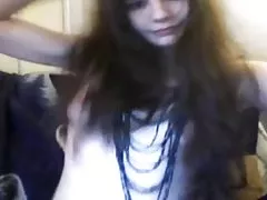 Chlpaté 18 rokov stará dievčina s krémovo pussy na webcam