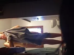 Horúci žena po sprche