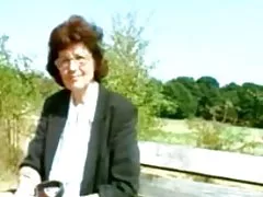 Veľké babička hajzel