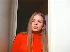 Blondínka peeper potrebuje viac
