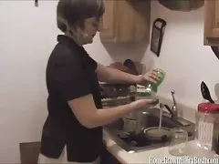 Kurva môj chlpatý mačička a potom krém môj tvár